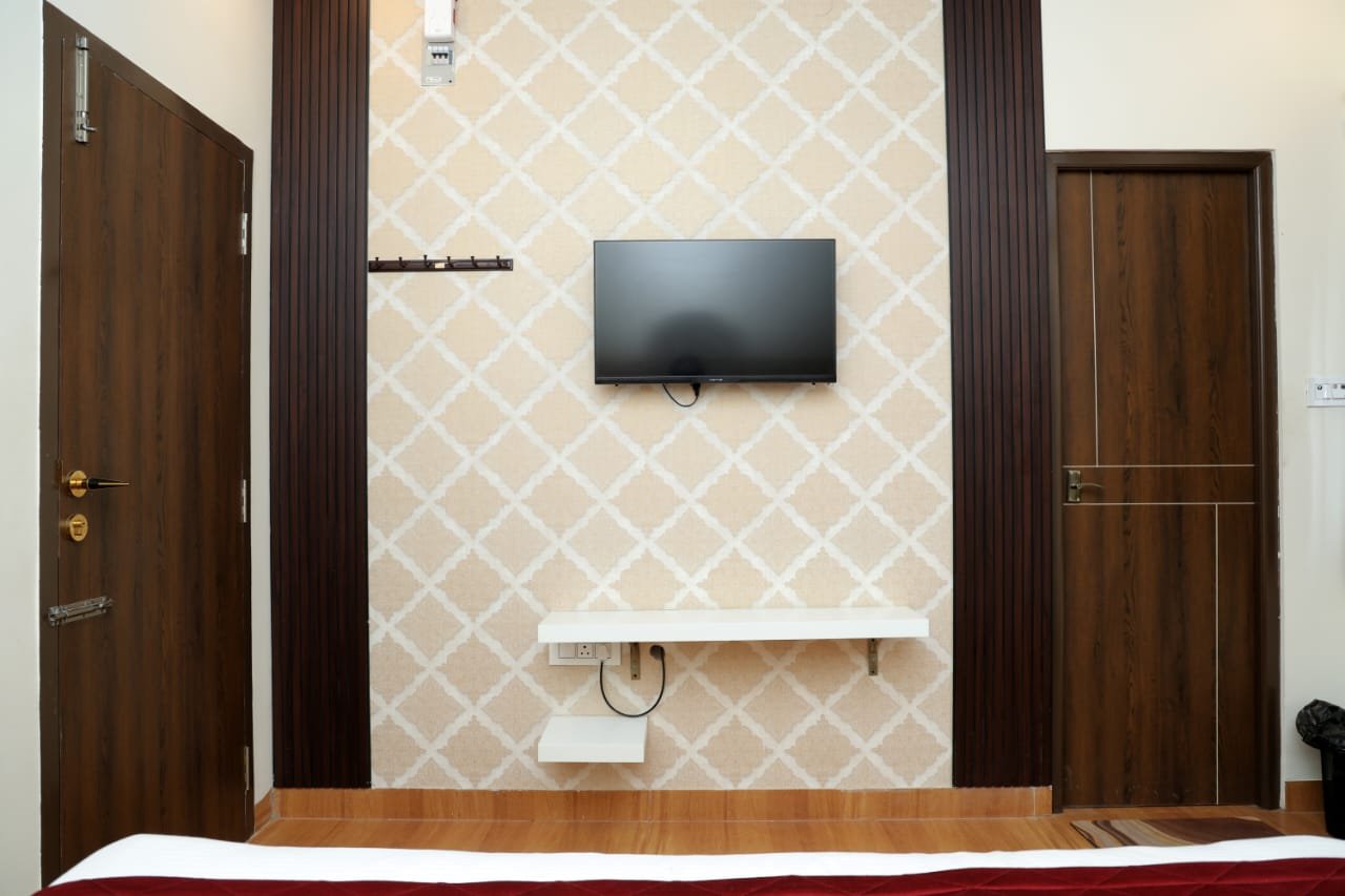 Room TV wall